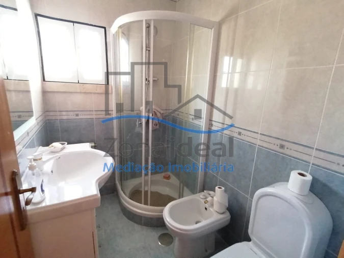 Moradia T3 para Venda em Alenquer (Santo Estêvão e Triana) Foto 8