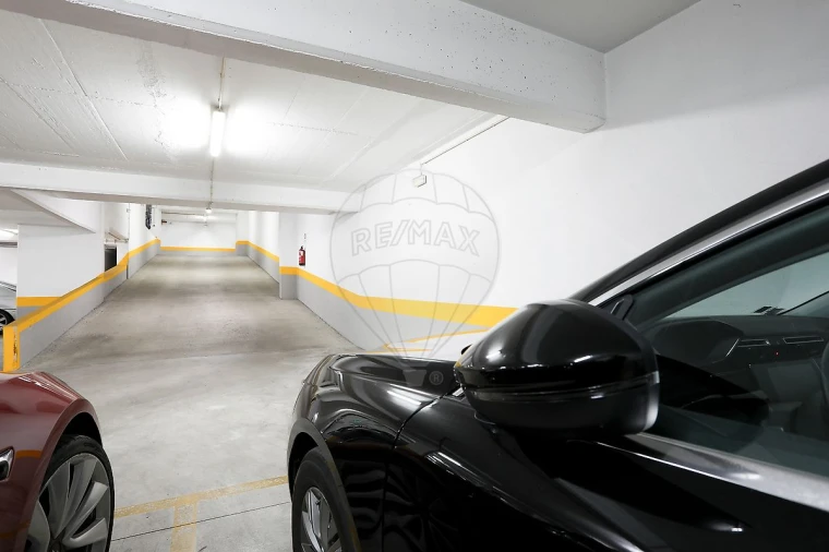 Apartamento T1 para Arrendamento em Lumiar Foto 20