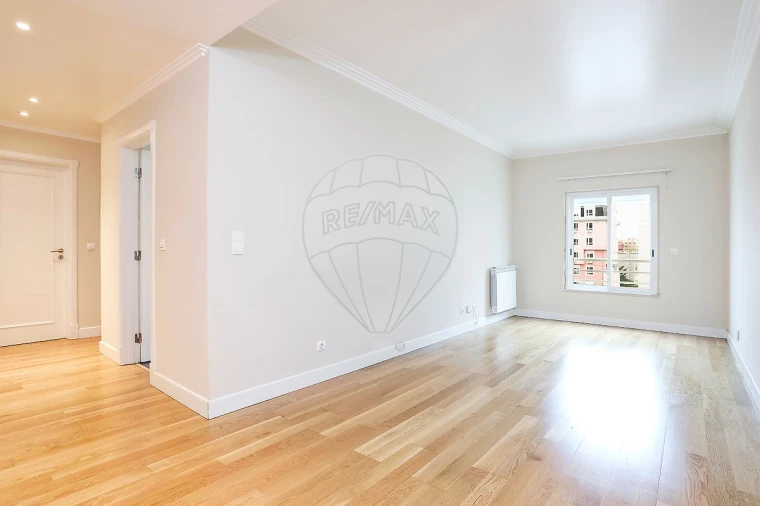 Apartamento T1 para Arrendamento em Lumiar