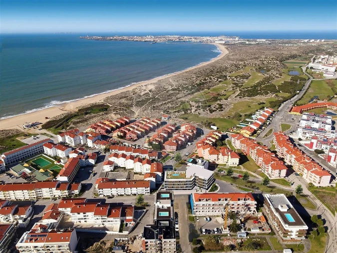 Apartamento T3 para Venda em Atouguia da Baleia Foto 16