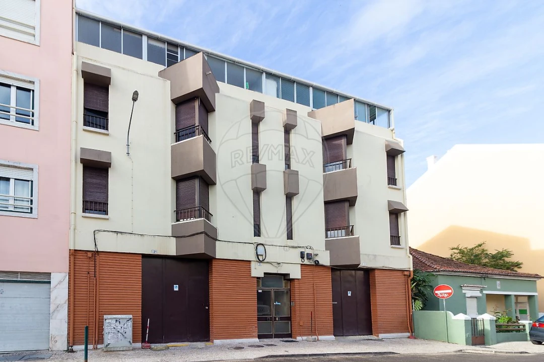 Apartamento T1 para Arrendamento em Vila Franca de Xira Foto 4