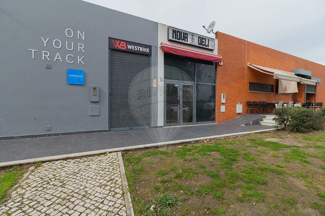 Loja para Arrendamento em Vila Franca de Xira Foto 25