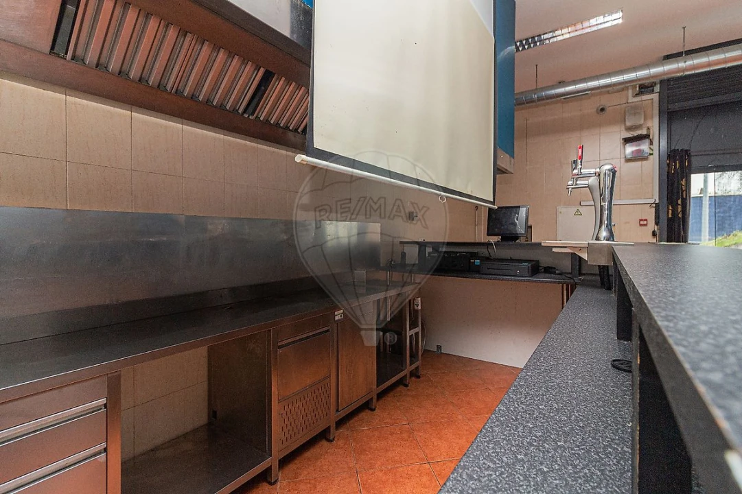 Loja para Arrendamento em Vila Franca de Xira Foto 11