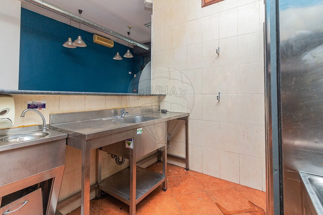 Loja para Arrendamento em Vila Franca de Xira Foto 15