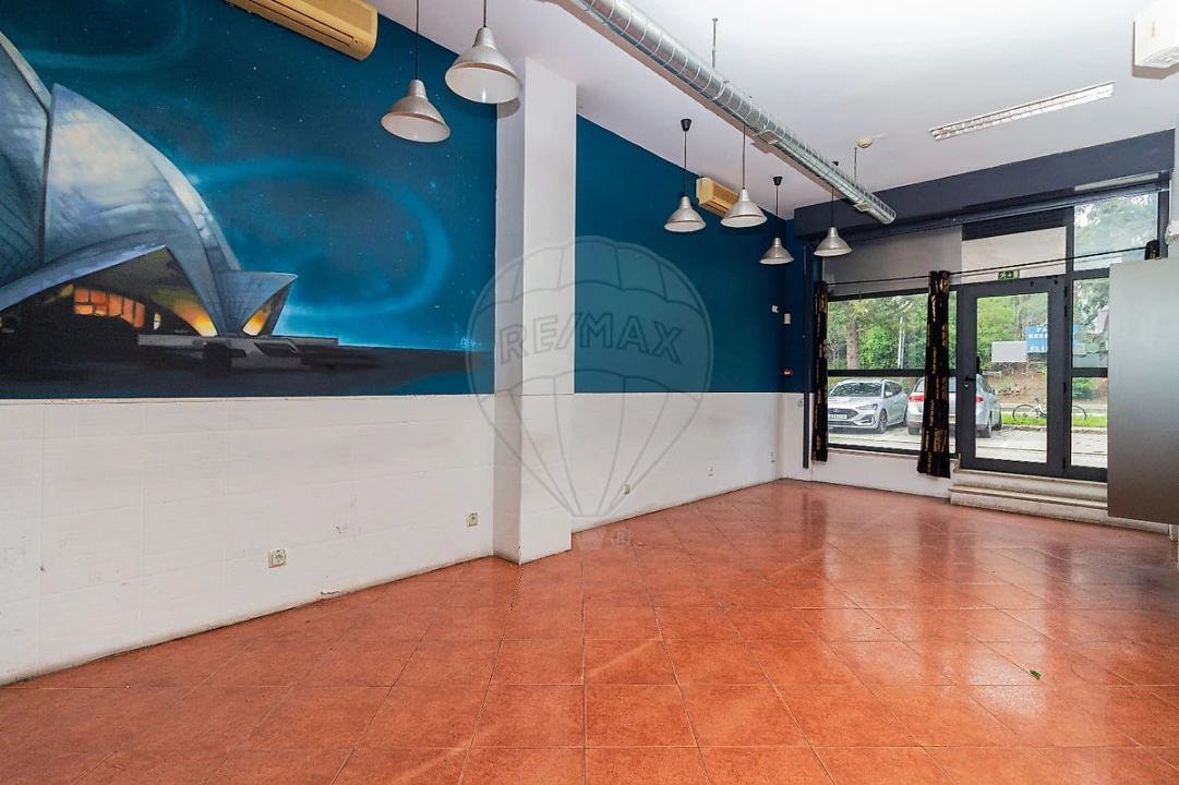 Loja para Arrendamento em Vila Franca de Xira Foto 6