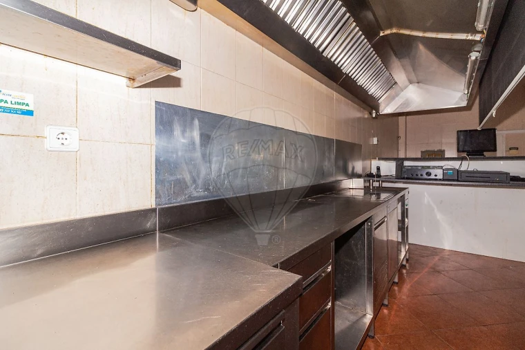 Loja para Arrendamento em Vila Franca de Xira Foto 14