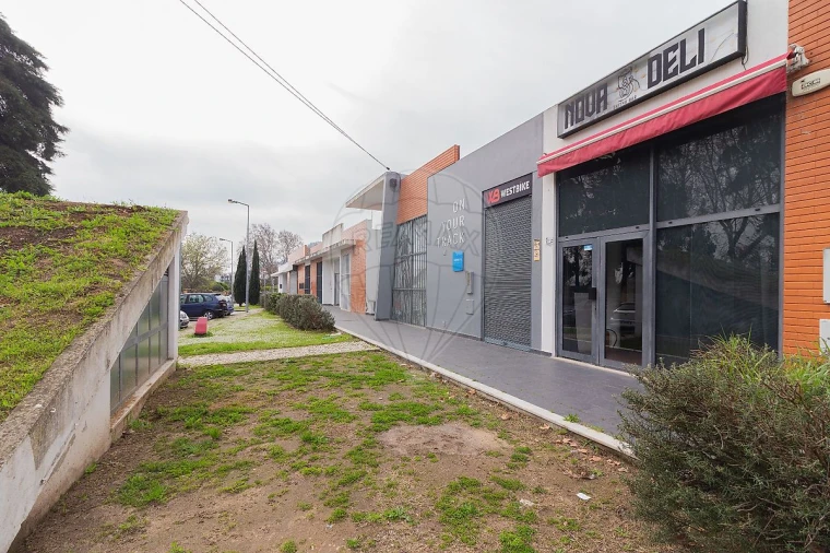 Loja para Arrendamento em Vila Franca de Xira Foto 24