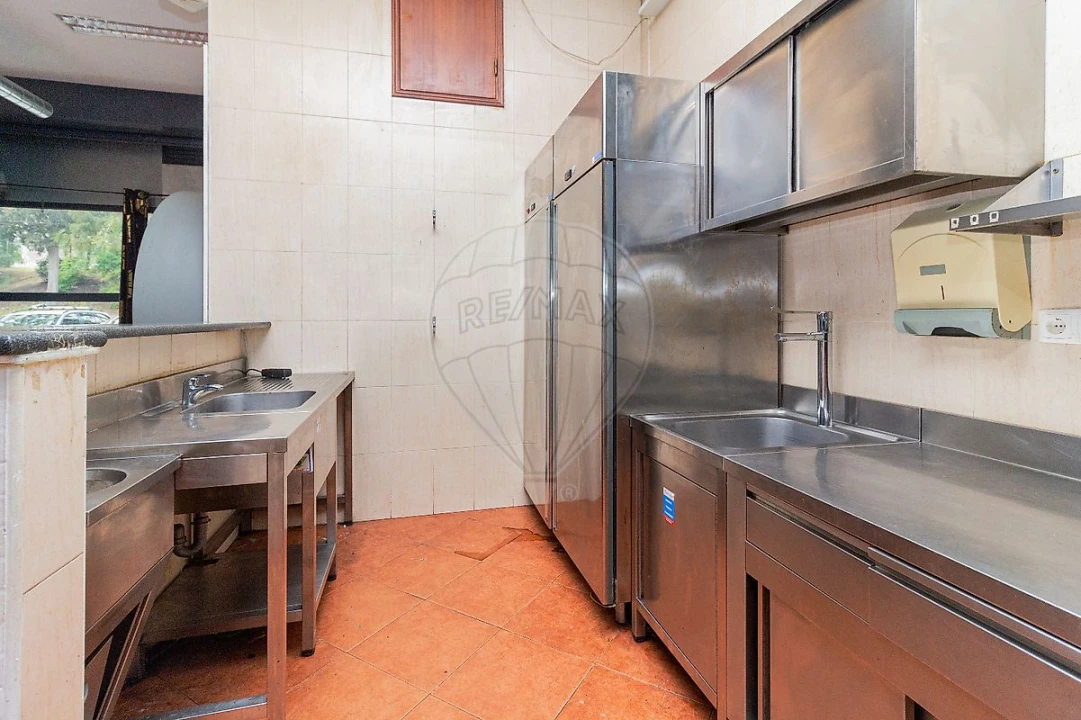 Loja para Arrendamento em Vila Franca de Xira Foto 9