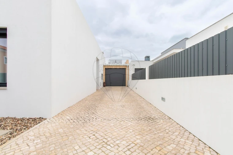 Moradia T3 para Venda em Azeitão (São Lourenço e São Simão) Foto 31