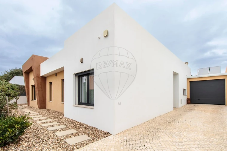 Moradia T3 para Venda em Azeitão (São Lourenço e São Simão) Foto 3