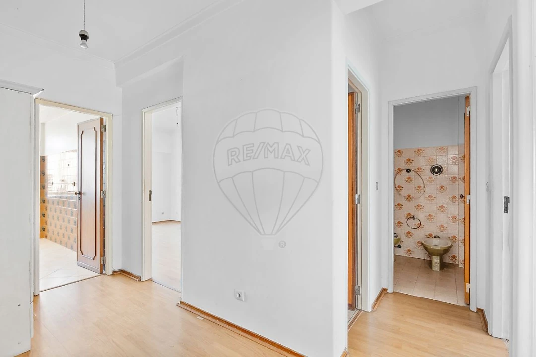 Apartamento T3 para Venda em Algueirão-Mem Martins Foto 6