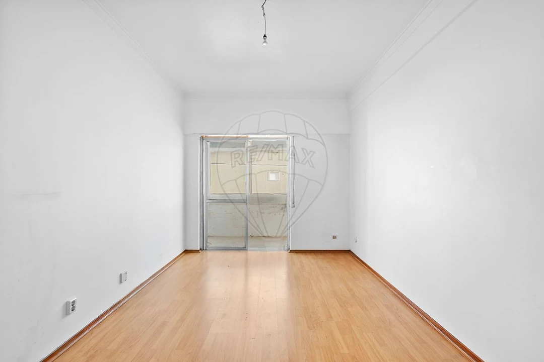 Apartamento T3 para Venda em Algueirão-Mem Martins Foto 9