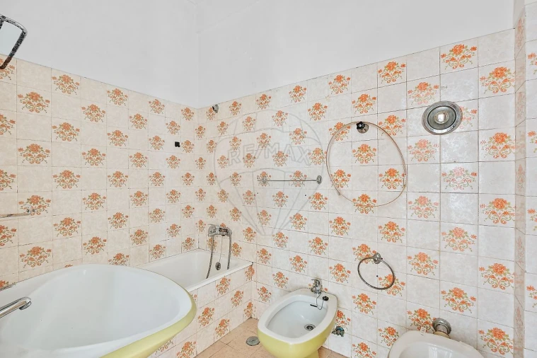 Apartamento T3 para Venda em Algueirão-Mem Martins Foto 7