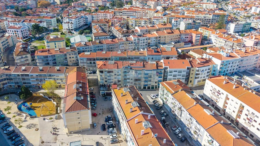 Apartamento T3 para Venda em Algueirão-Mem Martins Foto 24