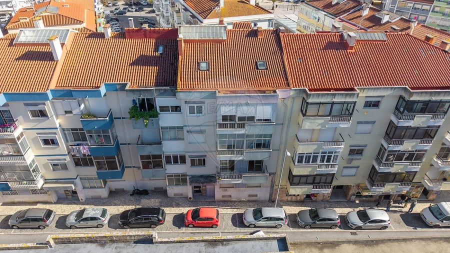 Apartamento T3 para Venda em Algueirão-Mem Martins Foto 21