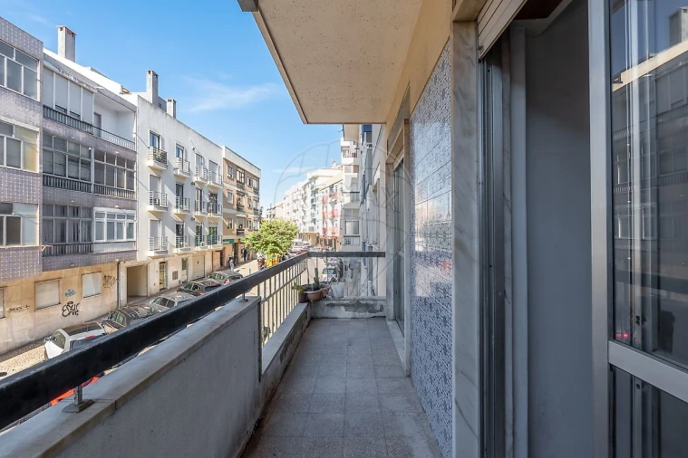 Apartamento T3 para Venda em Algueirão-Mem Martins Foto 19