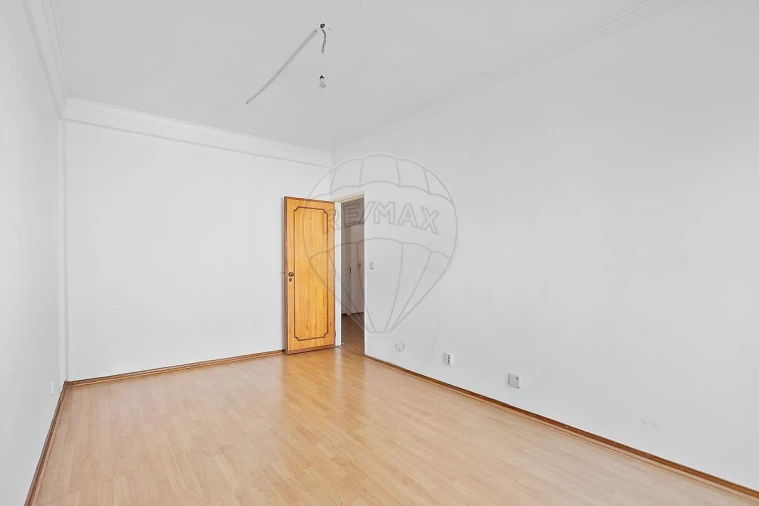 Apartamento T3 para Venda em Algueirão-Mem Martins Foto 10