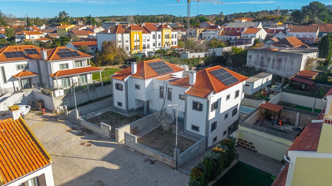 Moradia T3 para Venda em Azeitão (São Lourenço e São Simão) Foto 32