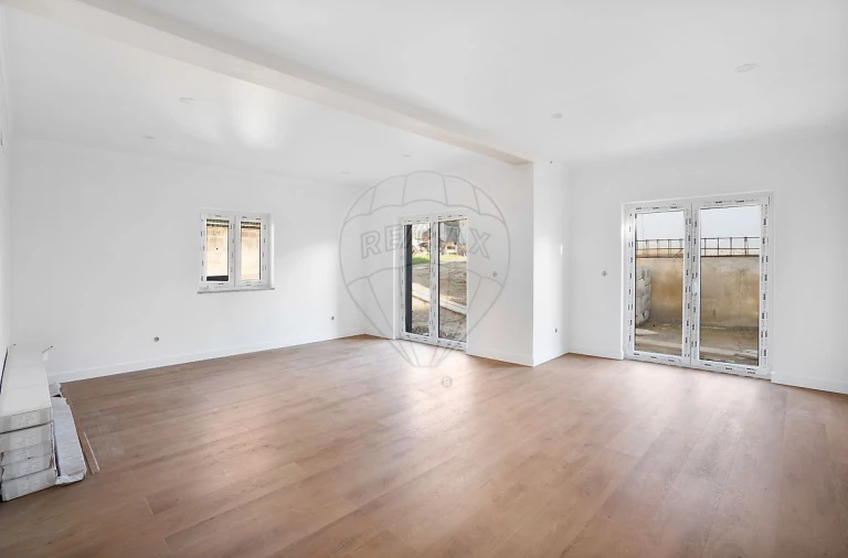 Moradia T3 para Venda em Azeitão (São Lourenço e São Simão) Foto 10