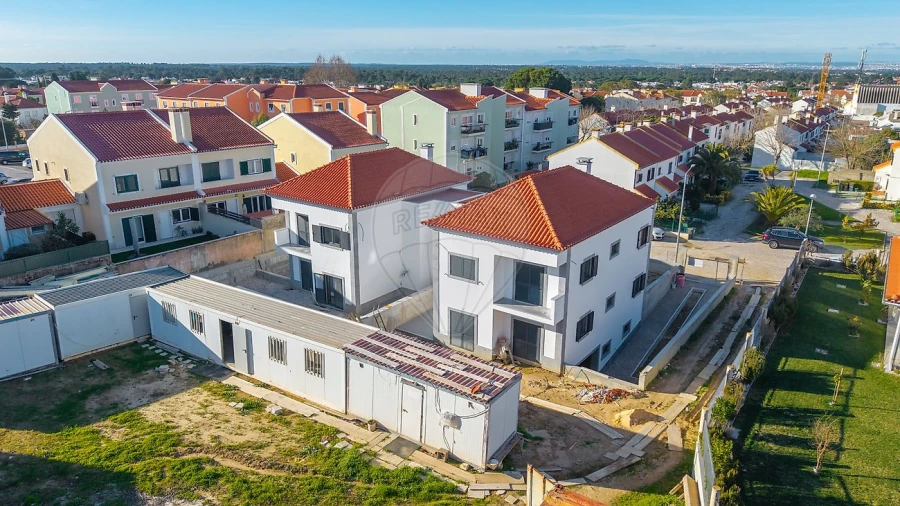 Moradia T3 para Venda em Azeitão (São Lourenço e São Simão) Foto 30