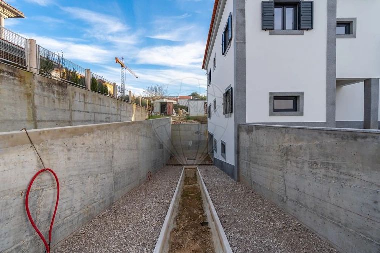 Moradia T3 para Venda em Azeitão (São Lourenço e São Simão) Foto 3