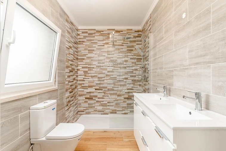 Moradia T4 para Venda em Azeitão (São Lourenço e São Simão) Foto 8