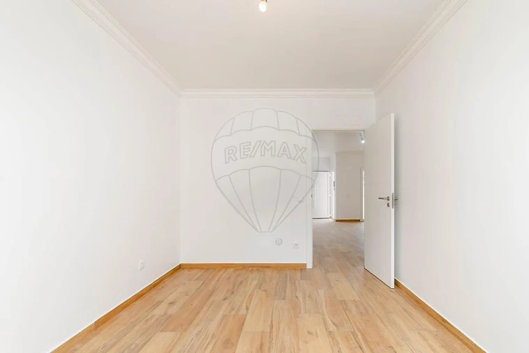 Moradia T4 para Venda em Azeitão (São Lourenço e São Simão) Foto 14