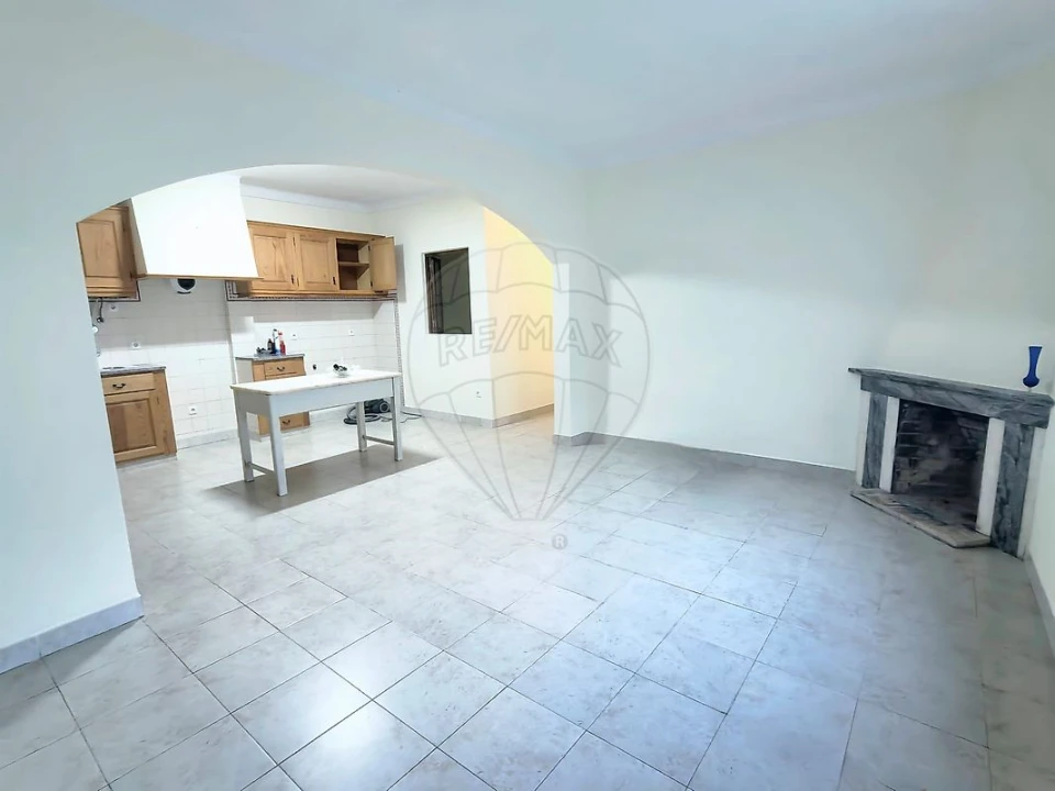 Moradia T3 para Arrendamento em Benfica do Ribatejo Foto 1