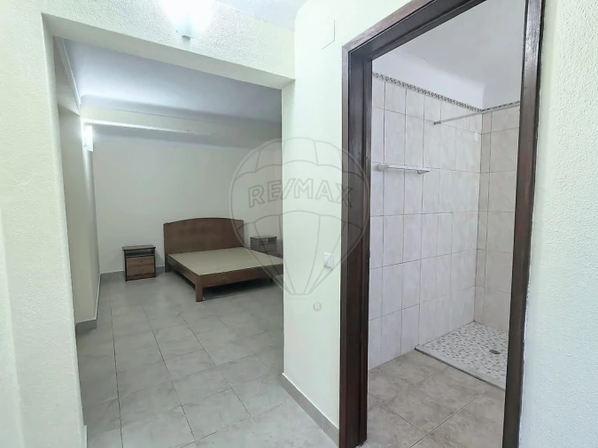 Moradia T3 para Arrendamento em Benfica do Ribatejo Foto 4