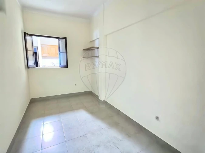 Moradia T3 para Arrendamento em Benfica do Ribatejo Foto 24