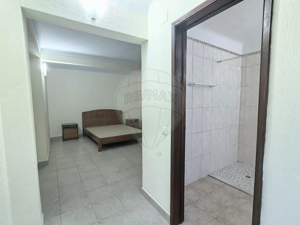 Moradia T3 para Arrendamento em Benfica do Ribatejo Foto 4