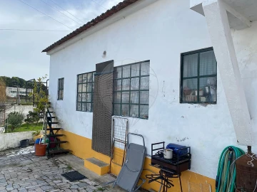Moradia T4 para Venda em Marvila, Ribeira Santarém, São Salvador, São Nicolau