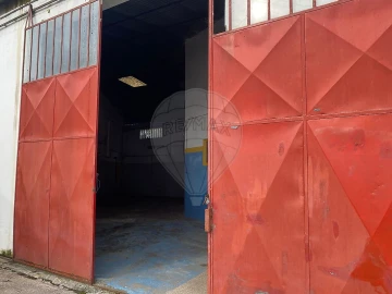 Moradia T4 para Venda em Marvila, Ribeira Santarém, São Salvador, São Nicolau