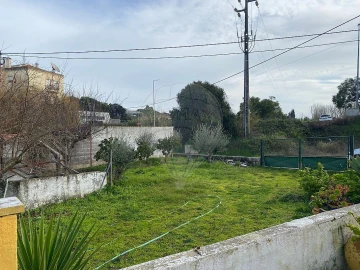 Moradia T4 para Venda em Marvila, Ribeira Santarém, São Salvador, São Nicolau