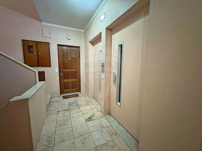 Apartamento T2 para Venda em Marvila, Ribeira Santarém, São Salvador, São Nicolau Foto 2