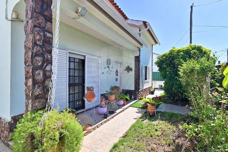 Moradia T3 para Venda em Quinta do Conde Foto 2