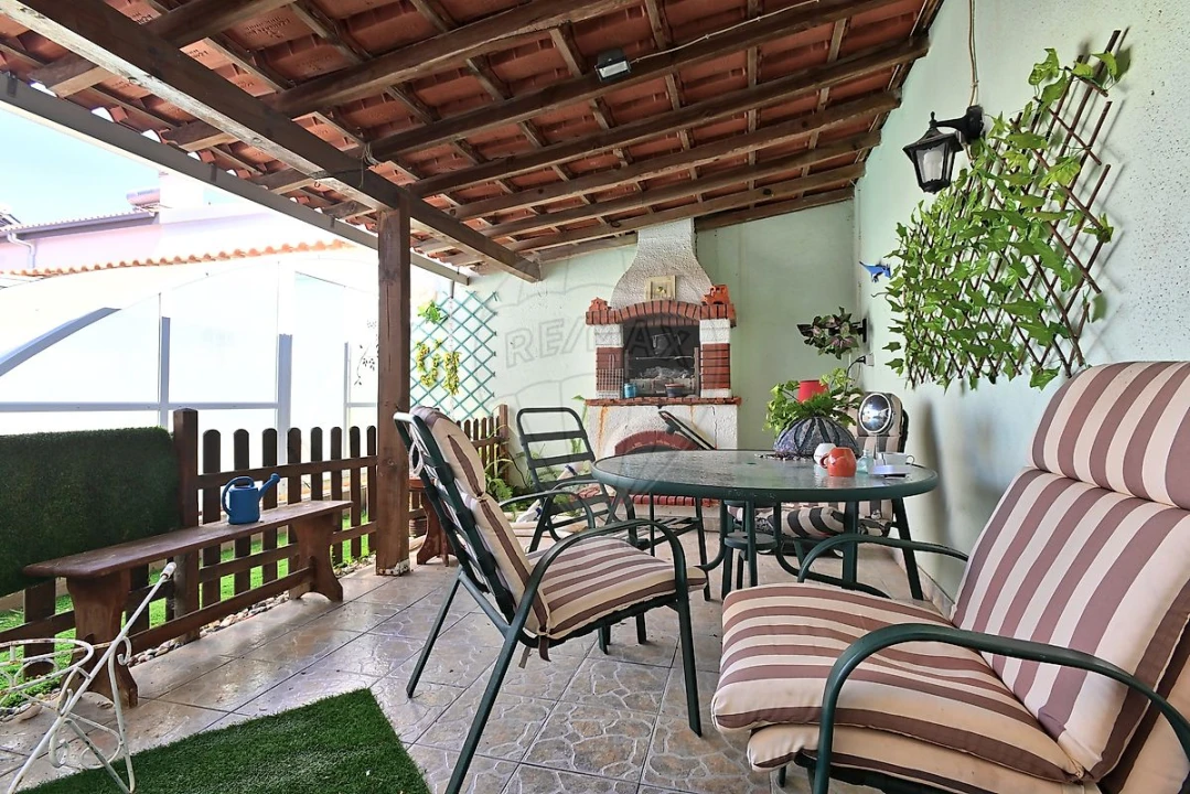 Moradia T3 para Venda em Quinta do Conde Foto 6