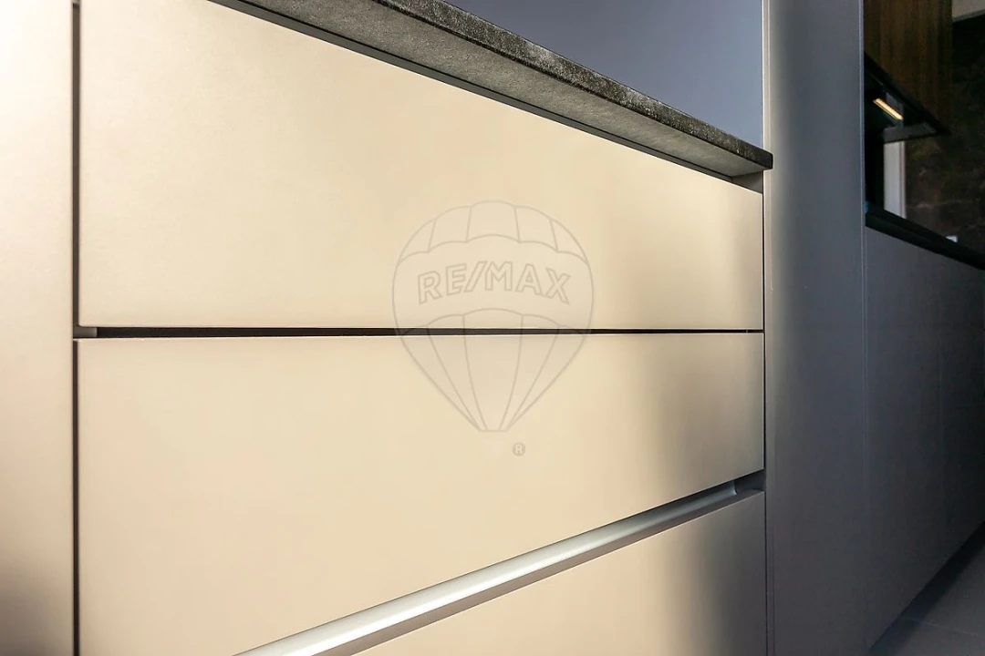 Apartamento T2 para Arrendamento em Alvalade Foto 15