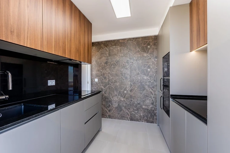 Apartamento T2 para Arrendamento em Alvalade Foto 11