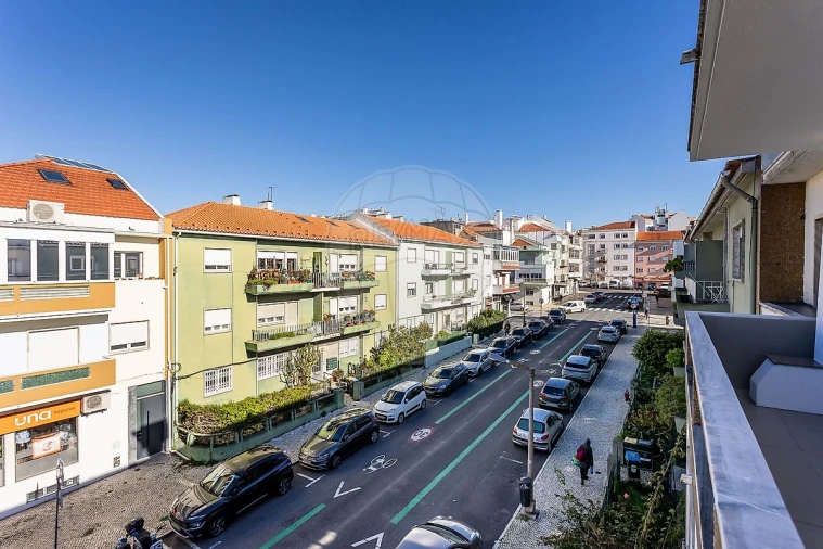 Apartamento T2 para Arrendamento em Alvalade Foto 22