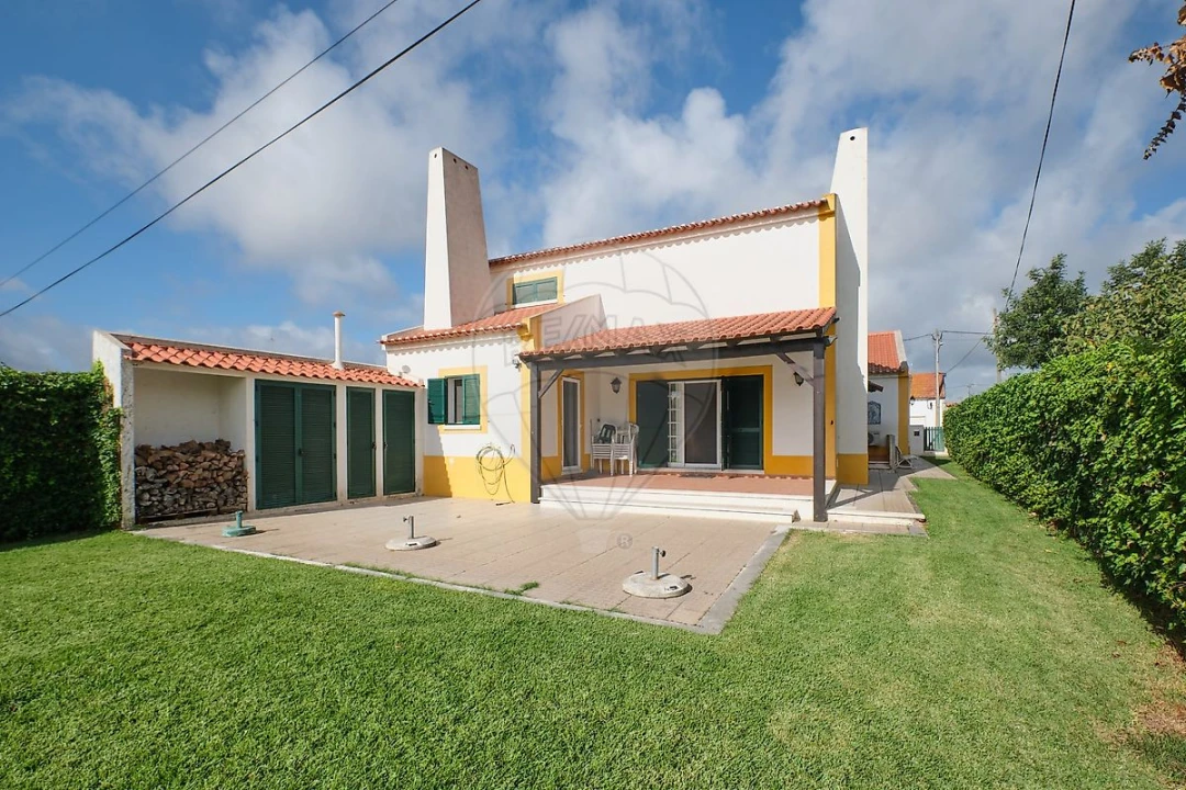 Moradia T4 para Venda em São Martinho Foto 1