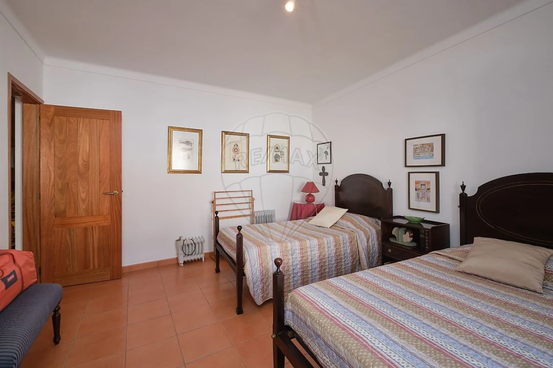 Moradia T4 para Venda em São Martinho Foto 28