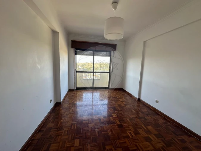 Apartamento T2 para Venda em Cacém e São Marcos Foto 10