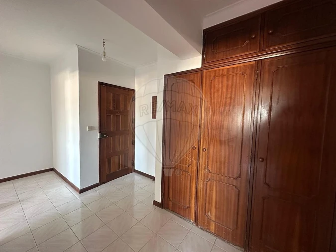 Apartamento T2 para Venda em Cacém e São Marcos Foto 11