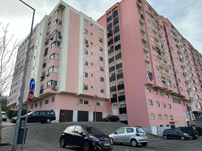 Apartamento T2 para Venda em Cacém e São Marcos Foto 3