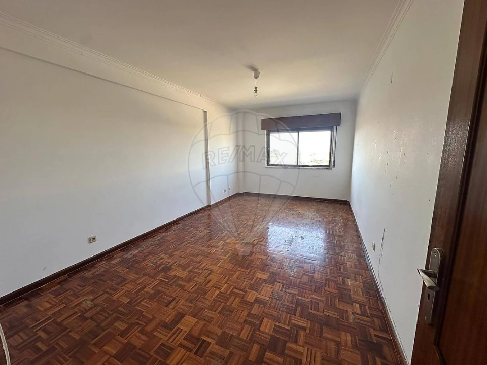 Apartamento T2 para Venda em Cacém e São Marcos Foto 6