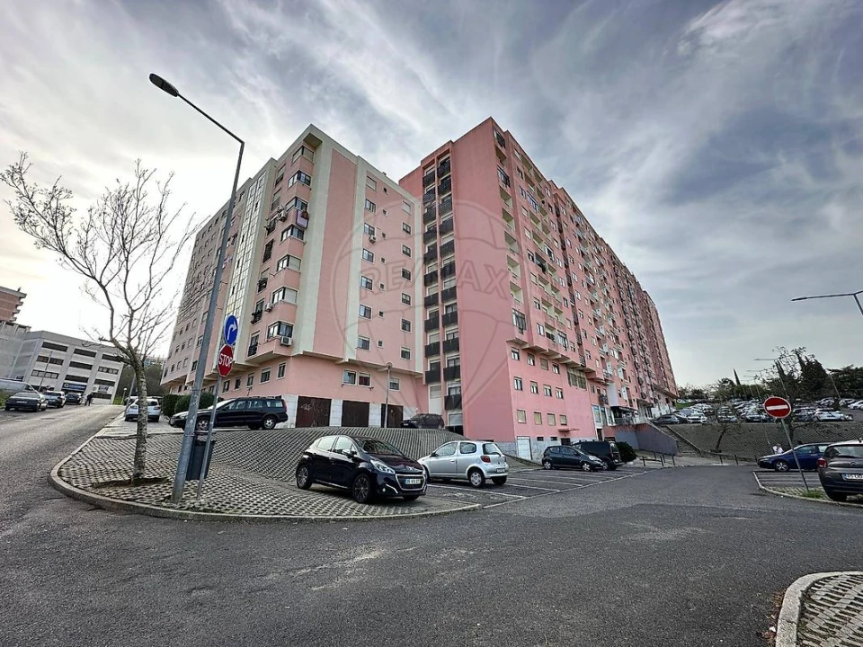 Apartamento T2 para Venda em Cacém e São Marcos Foto 4