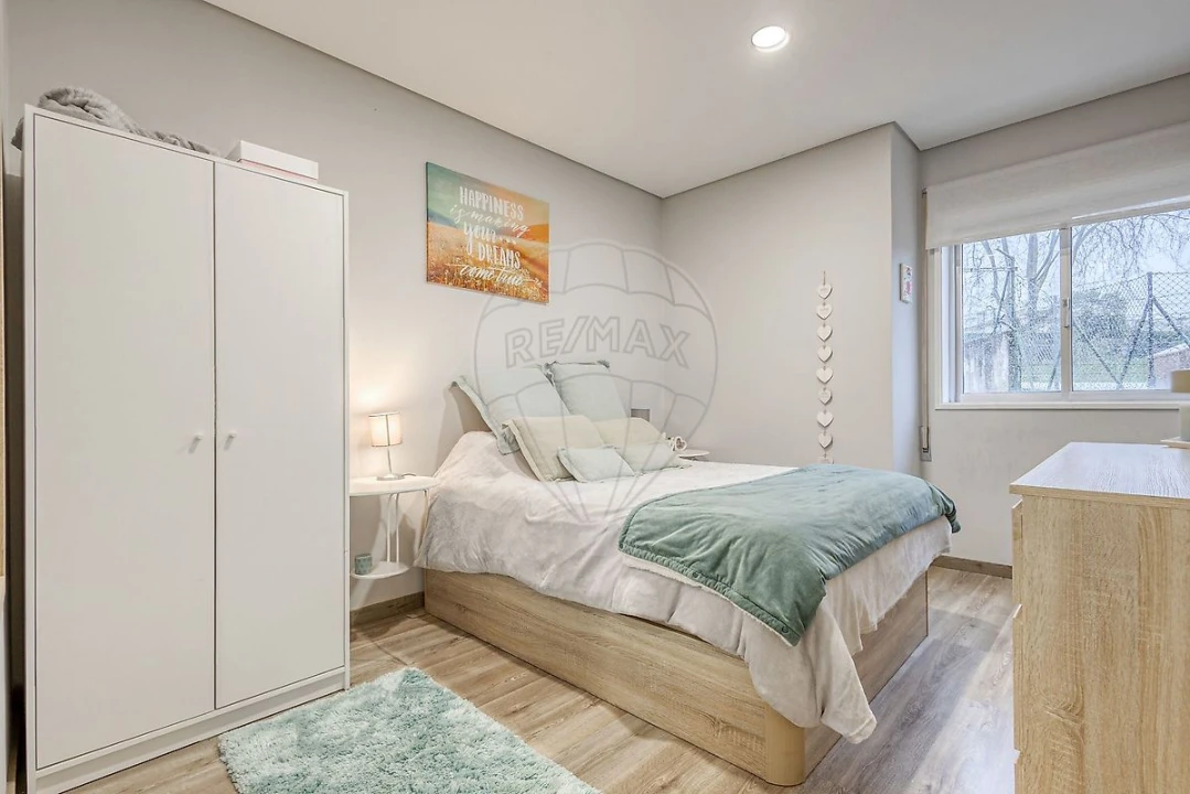 Apartamento T2 para Venda em Canelas Foto 12