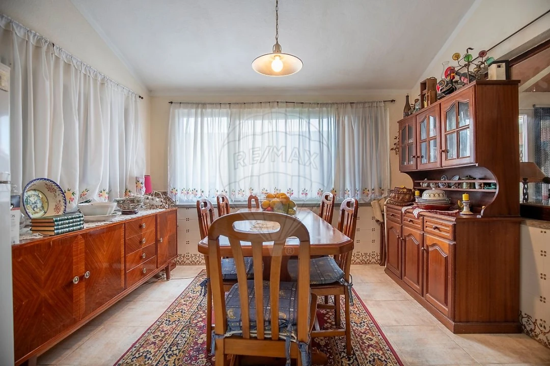 Moradia T4 para Venda em A dos Cunhados e Maceira Foto 10