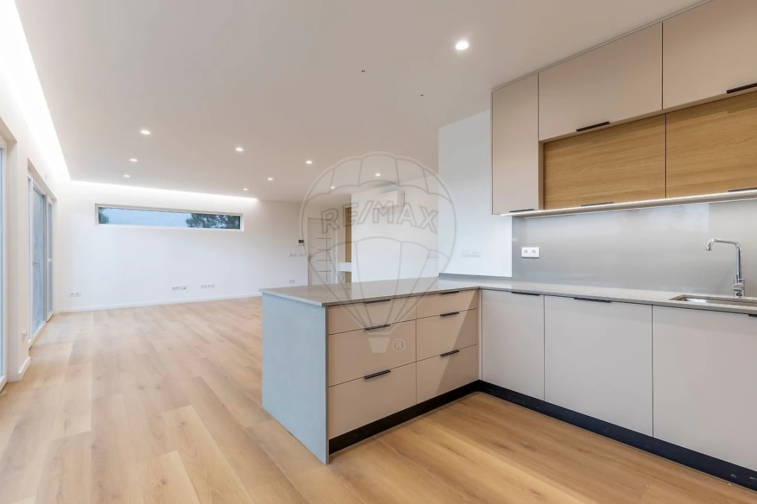 Moradia T3 para Venda em Ramalhal Foto 8